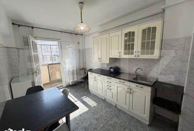 Apartament cu 3 camere decomandat în Central - 1