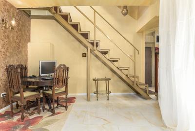 Apartament la casa - 5 camere 100mp utili - 950m de Piata Victoriei -Moxa - 2