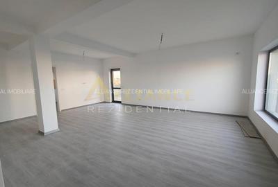 Casa tip quadruplex - 6 camere 3 bai - teren 250mp - 2