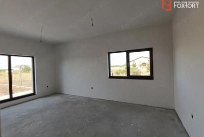 Triplex 5 camere, 2 bai, 114 mp utili, zona Plopi Timisoara - V8613 - 3