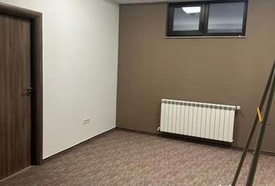 Garsonieră decomandată în Km 4 - 1