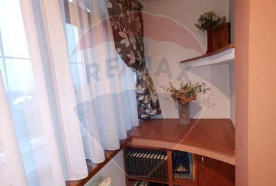 Apartament cu 4 camere de vanzare - 4