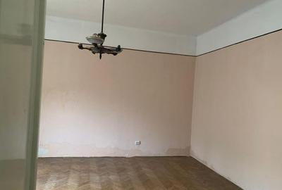 Casa P+E de 7 camere, SU=240 mp in Balcescu - 2