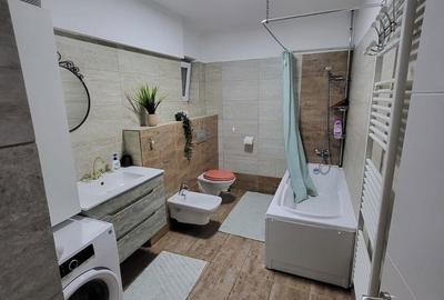 Apartament cu 3 camere decomandat în Central - 1