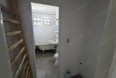 Apartament cu 3 camere decomandat în Central - 14