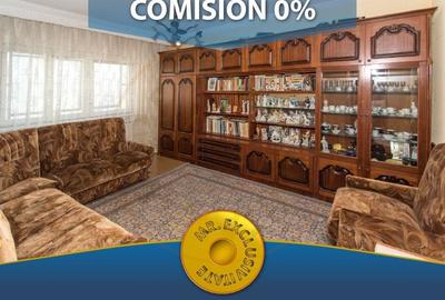 Apartament cu 4 camere decomandat în Costești