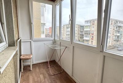 Apartament cu 2 camere decomandat în Alfa - 1