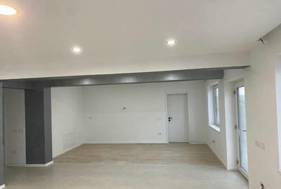 Hala noua + cladire birouri de inchiriat, zona Metro - 11