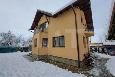 Casă individuală cu 4 camere cu Teren 320 Mp în Râșnov - 1