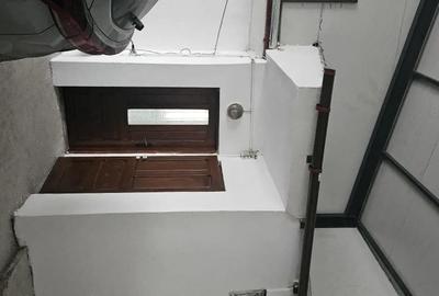 Spațiu comercial, de 160 mp, în Central - 3