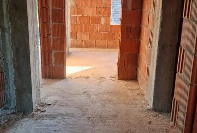 Casa la rosu Tg Jiu - 4