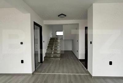 Casă cu Teren 600 Mp în Central - 4