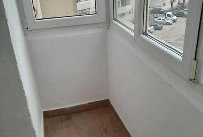 Garsonieră decomandată în Central - 4
