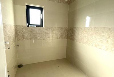 Duplex cu 3 camere cu Canalizare în Lumina - 10