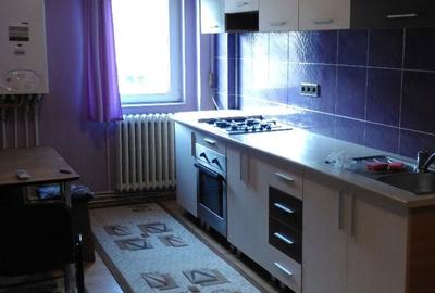 Apartament cu 2 camere decomandat în Decebal - 3