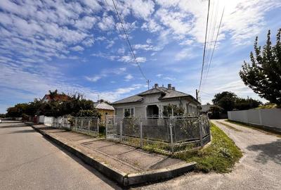 Casa Targu Neamt,zona centrala,centrala-gaz,apa,curent,canalizare,beci - 11