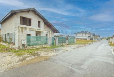 Casa spatioasa la gri, 4 camere, 3 bai, teren 500 mp - zona Bartolomeu - 1