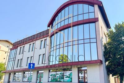 Inchiriez  cladire birouri cu suprafata de  660 mp - 6