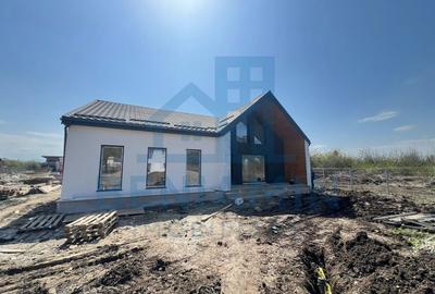 Casă cu 4 camere cu Teren 723 Mp în Sânpetru - 3