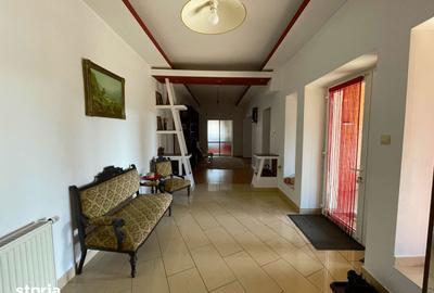 Casă cu Teren 867 Mp în Central - 5