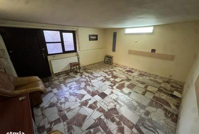 Casă cu 9 camere decomandat cu Teren 101 Mp în Central - 10