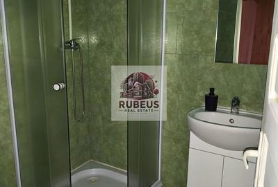 Casă cu 5 camere cu Canalizare în Central - 9