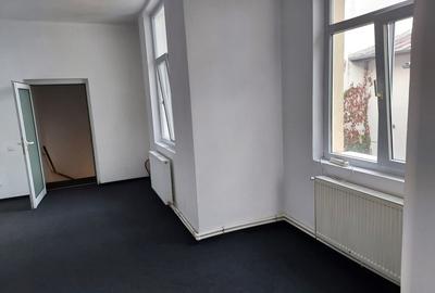 PARTICULAR TITULESCU-METROU BASARAB vila , IDEAL FIRMA,5 cam 1300 eur - 10