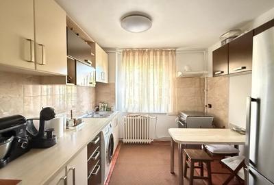 Apartament cu 2 camere semidecomandat, mobilat în Central