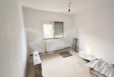 Apartament cu 3 camere decomandat în Central - 3