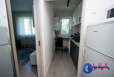 Apartament cu 3 camere semidecomandat în Big - 5