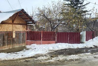 Casă cu 4 camere cu Teren 643 Mp în Central - 2