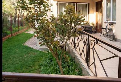 Casă cu 3 camere în Andrei Mureșanu - 1