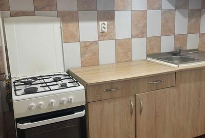 Garsonieră decomandată în Colentina