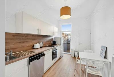 Garsonieră decomandată în Titan