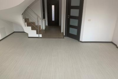 Vilă P+1+M – 3 camere + mansardă multifuncțională | Curte, parcare - 3