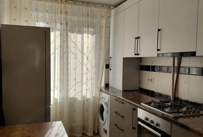 Apartament cu 3 camere în Berceni - 2