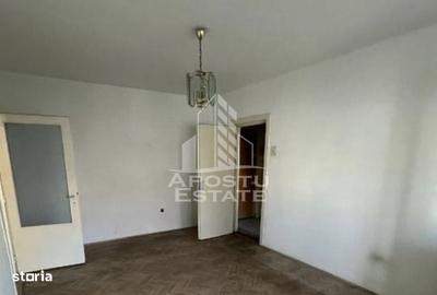 Apartament cu 2 camere în Complex Studențesc