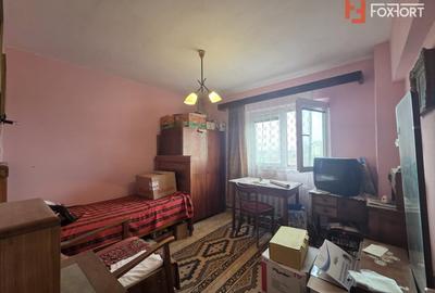Apartament cu 4 camere semidecomandat în Micălaca - 1