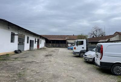 Casă cu 4 camere în Central - 2
