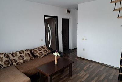 Apartament cu 2 camere semidecomandat în Tractorul - 7