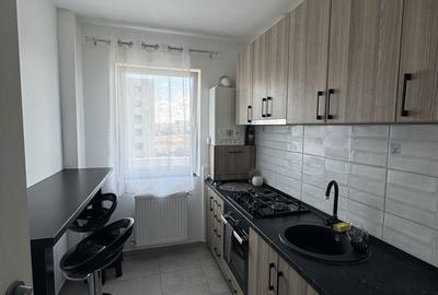 Apartament cu 2 camere decomandat în Roșu