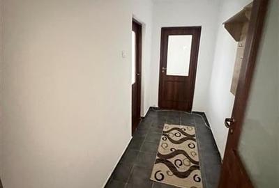 Apartament la vila,2 camere decomandat, balcoane,CT - 11