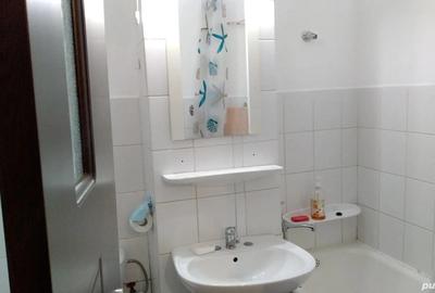 Apartament cu 2 camere decomandat în Răcădău