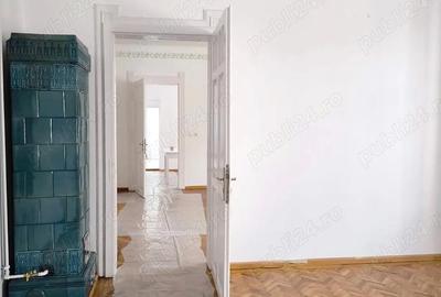 Spațiu comercial, de 200 mp, în Ultracentral - 8