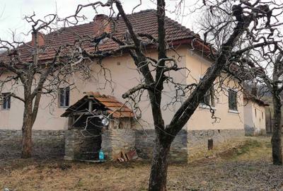 Casă cu 4 camere în Capu Coastei - 2