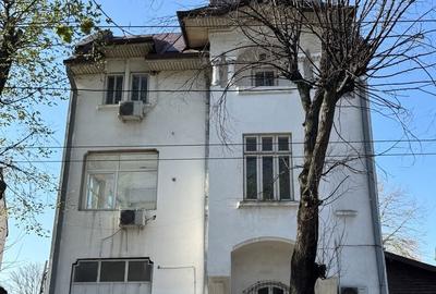 Casă cu 8 camere cu Teren 132 Mp în Gara de Nord - 6