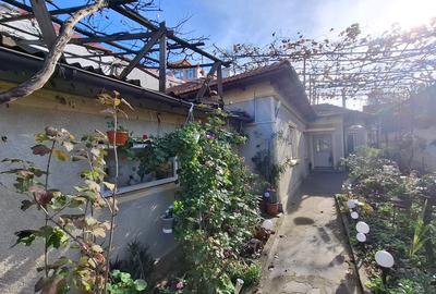 Casa 3 camere - constructie mixta + teren 200 mp (deschidere 8 ml ) - 1