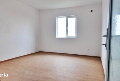 Casă cu 3 camere cu Teren 400 Mp în Central - 2