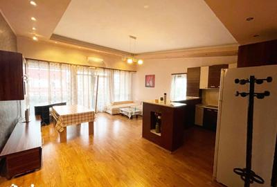 Apartament cu 3 camere în UTA - 1