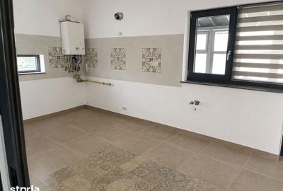 Casă cu 4 camere cu Teren 430 Mp în Exterior Vest - 1